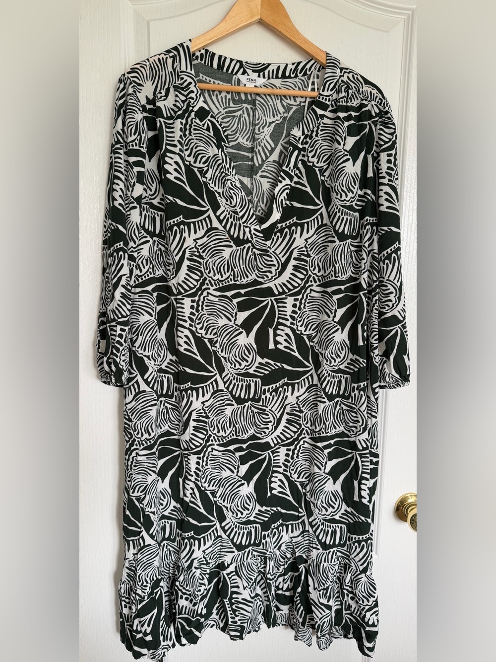 Penningtons Green & White Floral-Leaf Midi Dress